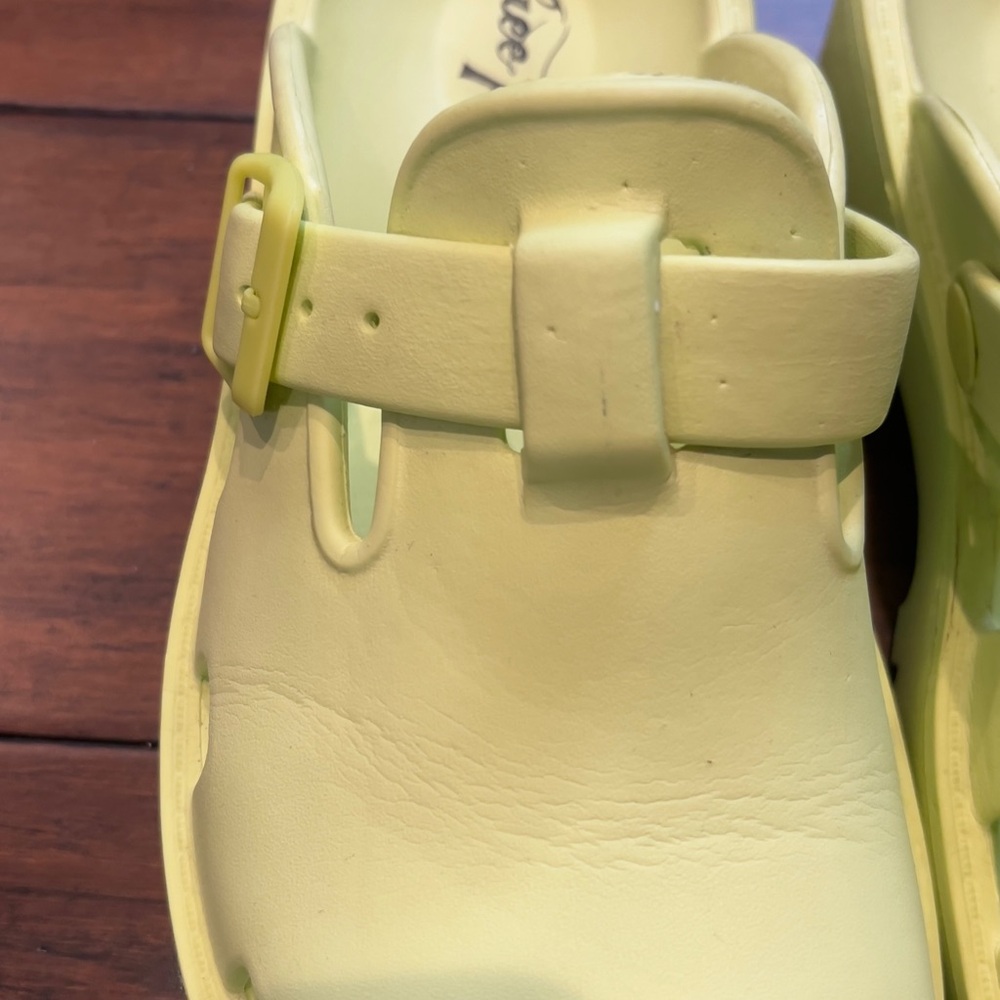 FREE PEOPLE Karlie Buckle Clog Size 8 - Picture 13 of 13